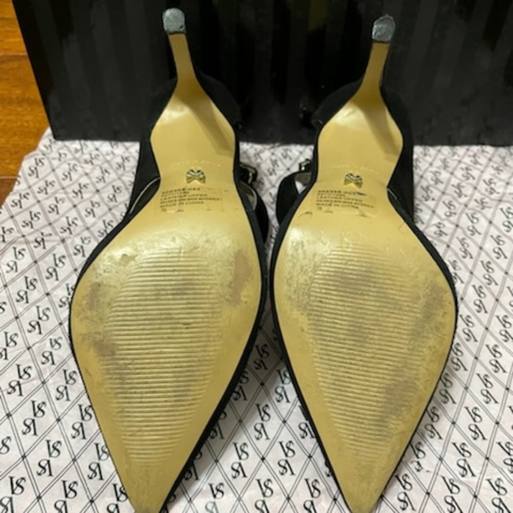 Victoria's Secret Sexy Suede Ankle Wrap Stilettos with Gold 3" Heel, Size 7 - Picture 5 of 5